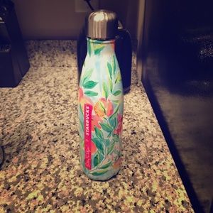 Lilly Pulitzer for Starbucks S’well bottle
